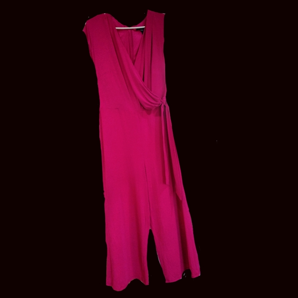 Maggy London Elegant Pink Sleeveless Jumpsuit